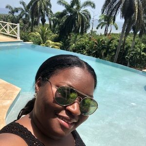 Meet your Posher, Sasha